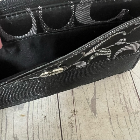 Coach Black Silver Signature Monogram Canvas Stripe Wristlet Wallet Metallic EUC - Picture 12 of 16